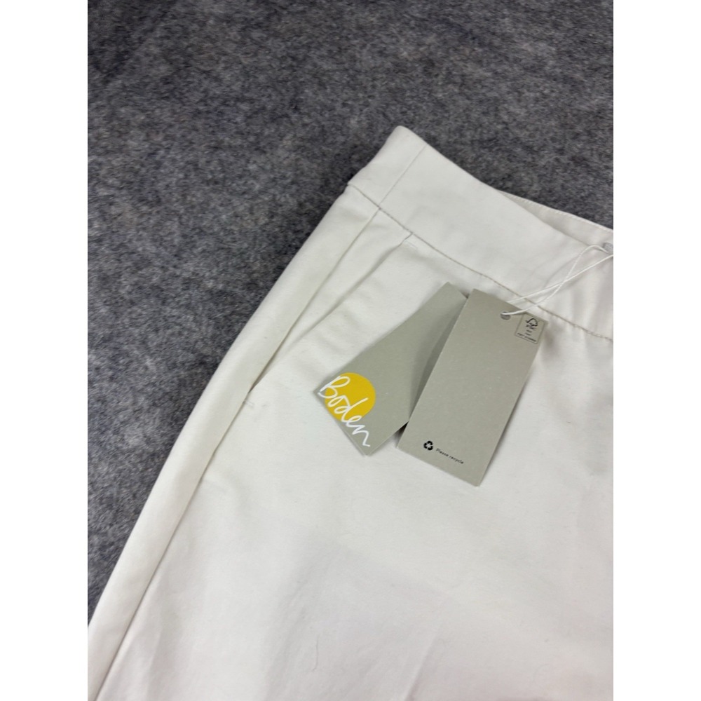 Boden Cropped White Straight Leg Chino Pants Sz 4P Petite Minimalist Coastal SEE - Picture 4 of 8